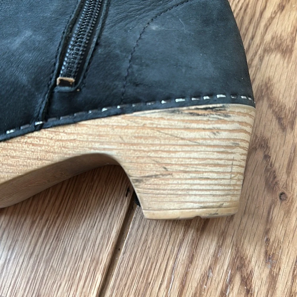 DANSKO | Tassle ankle bootie size 37